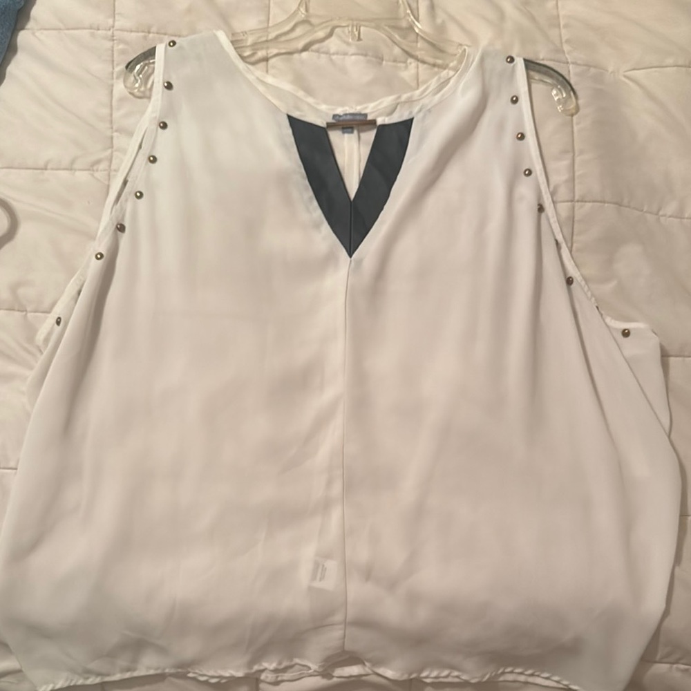 Elegant White Sleeveless Top